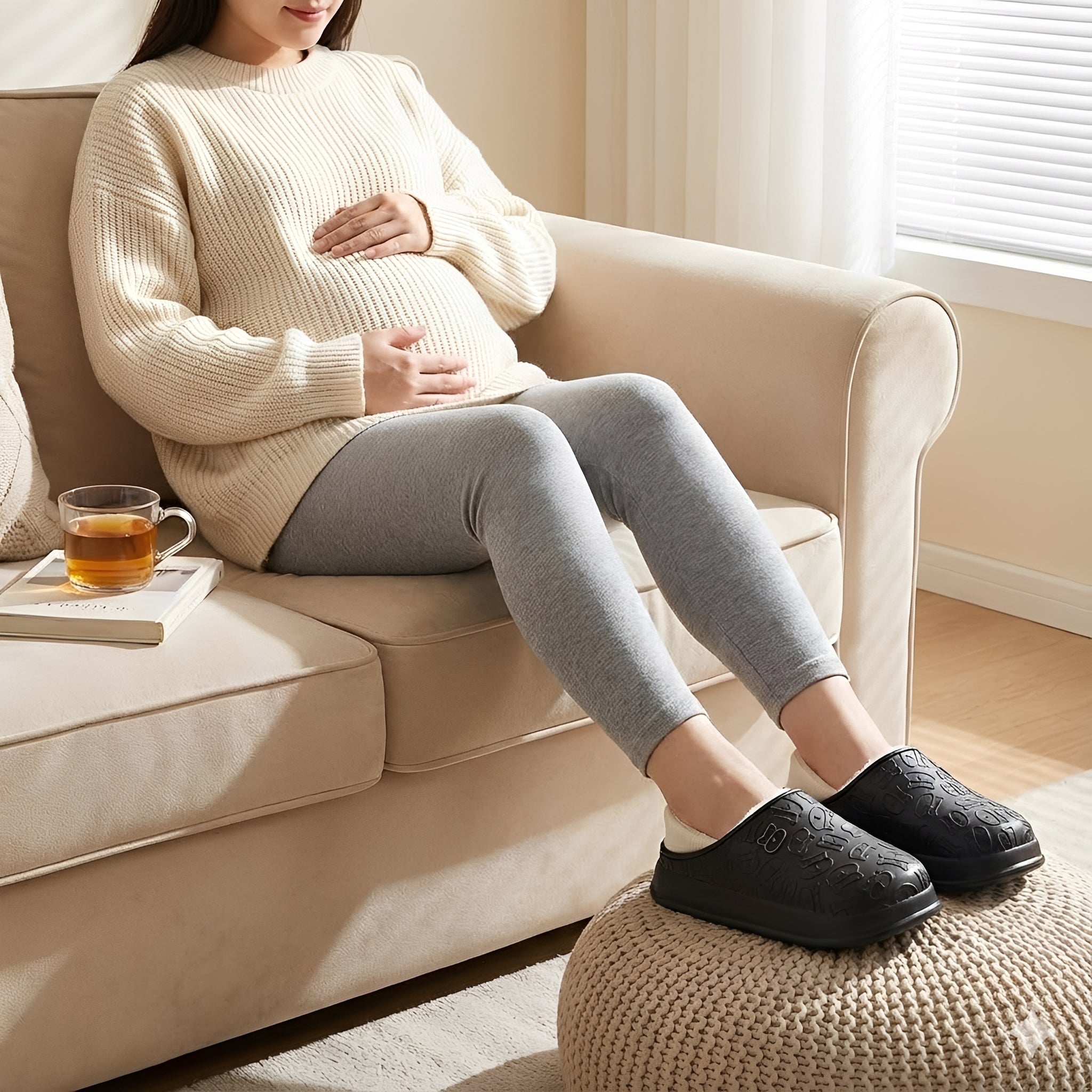 Unisex Waterproof Winter Clogs – Warm Fuzzy Lined Slip-On Shoes